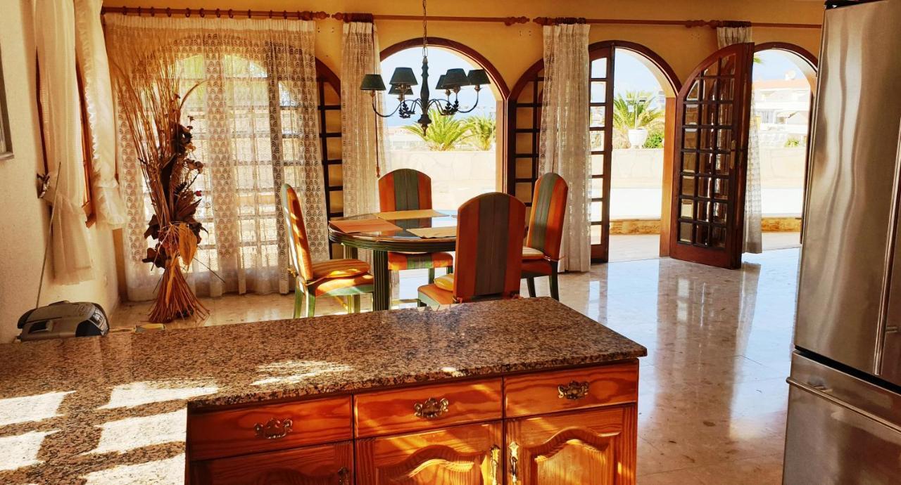 Sunny House With Private Pool And Sea View Villa Адехе Екстериор снимка